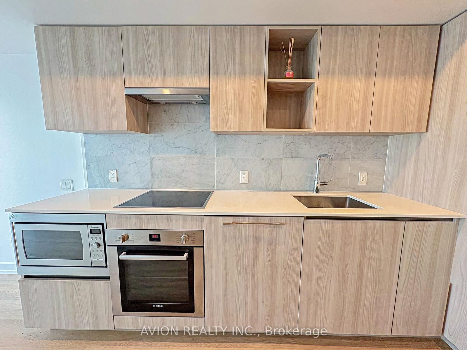 19 Bathurst Street, Unit 1609 thumbnail 6