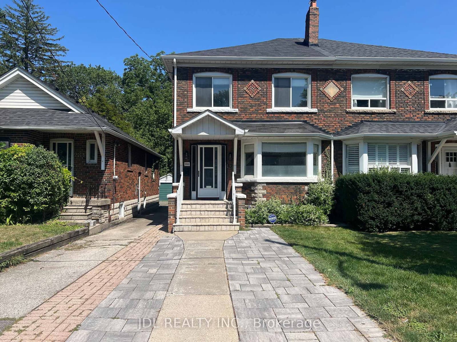 280 Fairlawn Avenue - Image 1