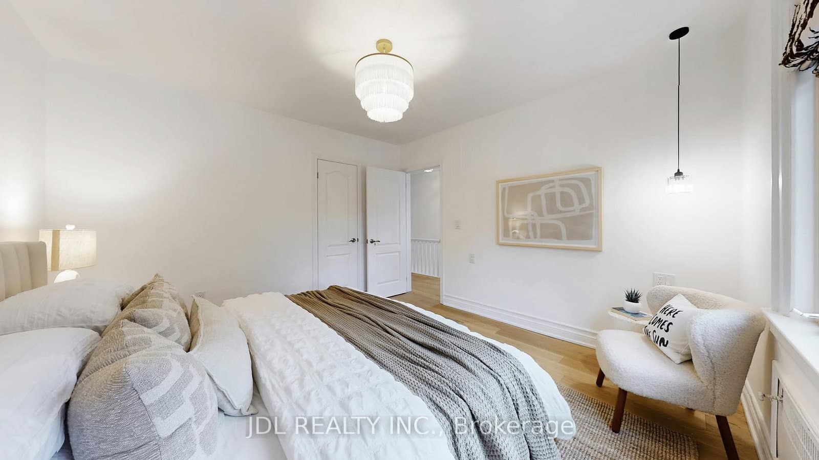 280 Fairlawn Avenue thumbnail 15