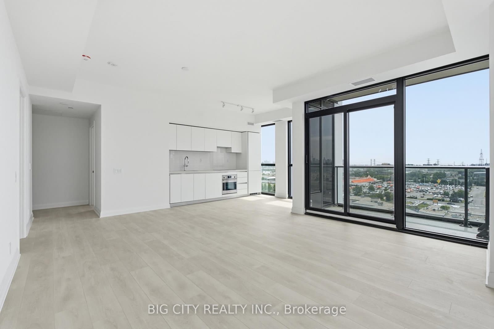 25 Frederick Todd Way, Unit 1002 thumbnail 7