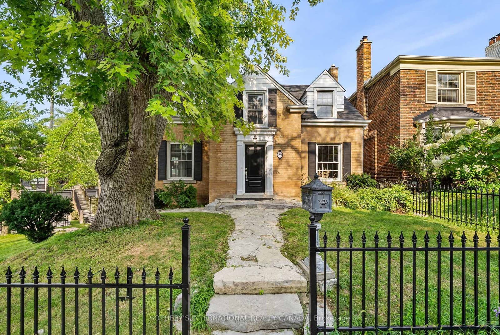 29 Highbourne Avenue thumbnail 3