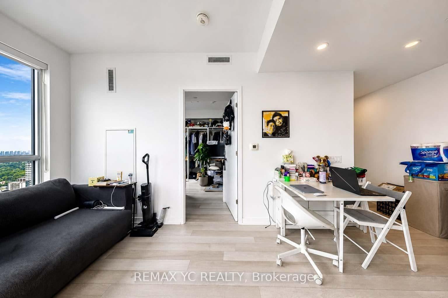 39 Roehampton Avenue, Unit 3708 thumbnail 10