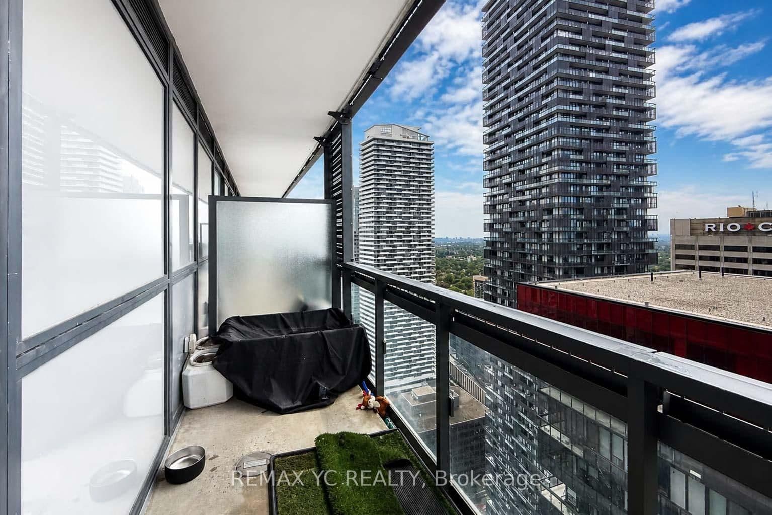 39 Roehampton Avenue, Unit 3708 thumbnail 21