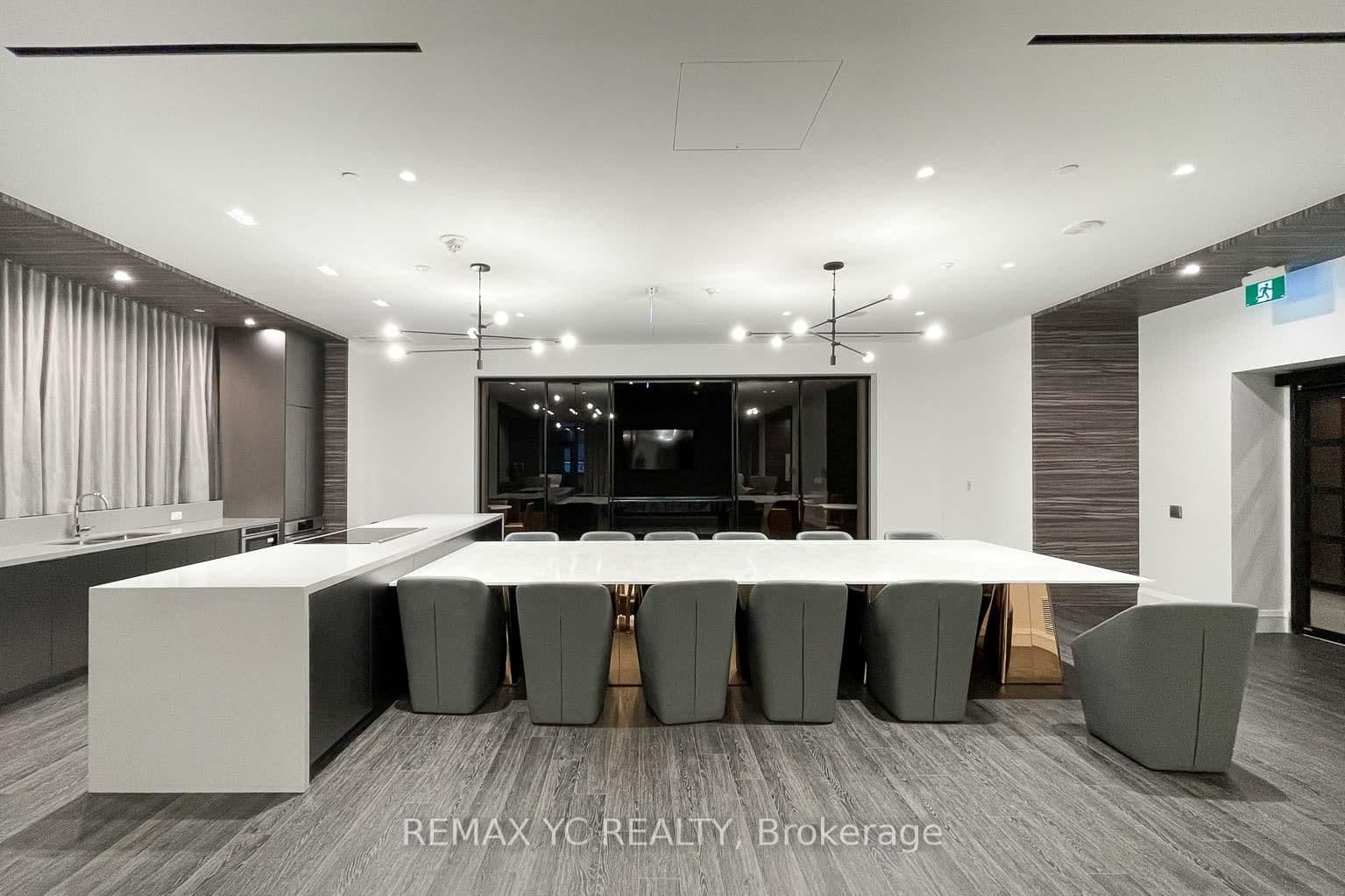 39 Roehampton Avenue, Unit 3708 thumbnail 39