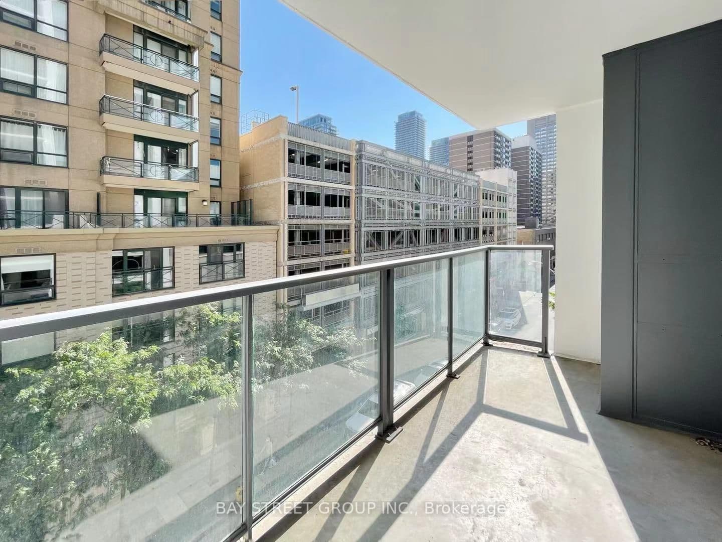 30 Hayden Street, Unit 405 thumbnail 13