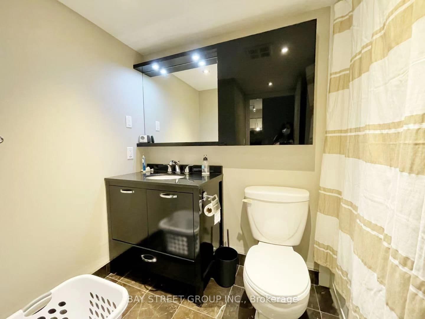 30 Hayden Street, Unit 405 thumbnail 4