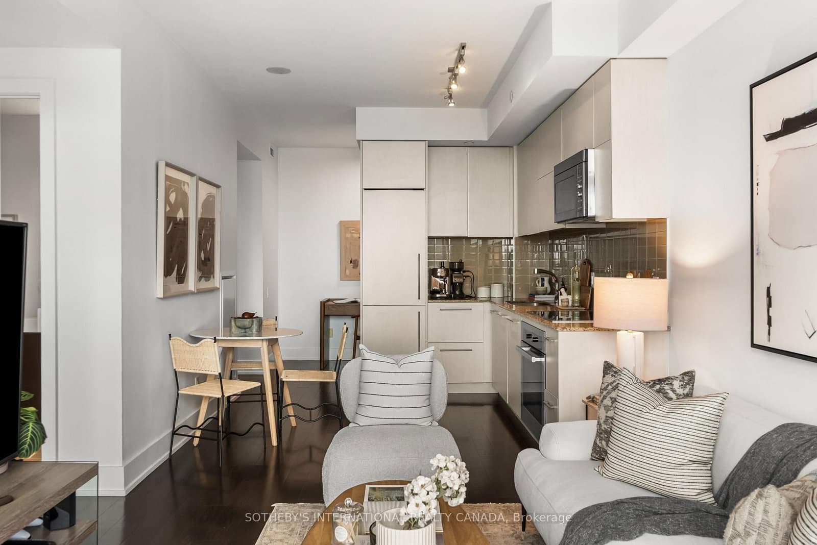 170 Avenue Road, Unit 1503 thumbnail 22