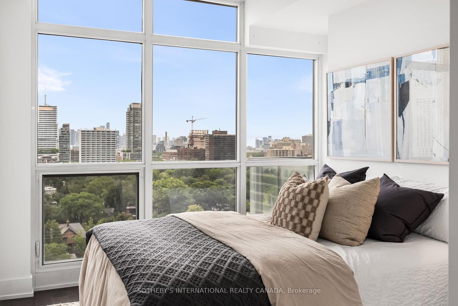 170 Avenue Road, Unit 1503 thumbnail 24