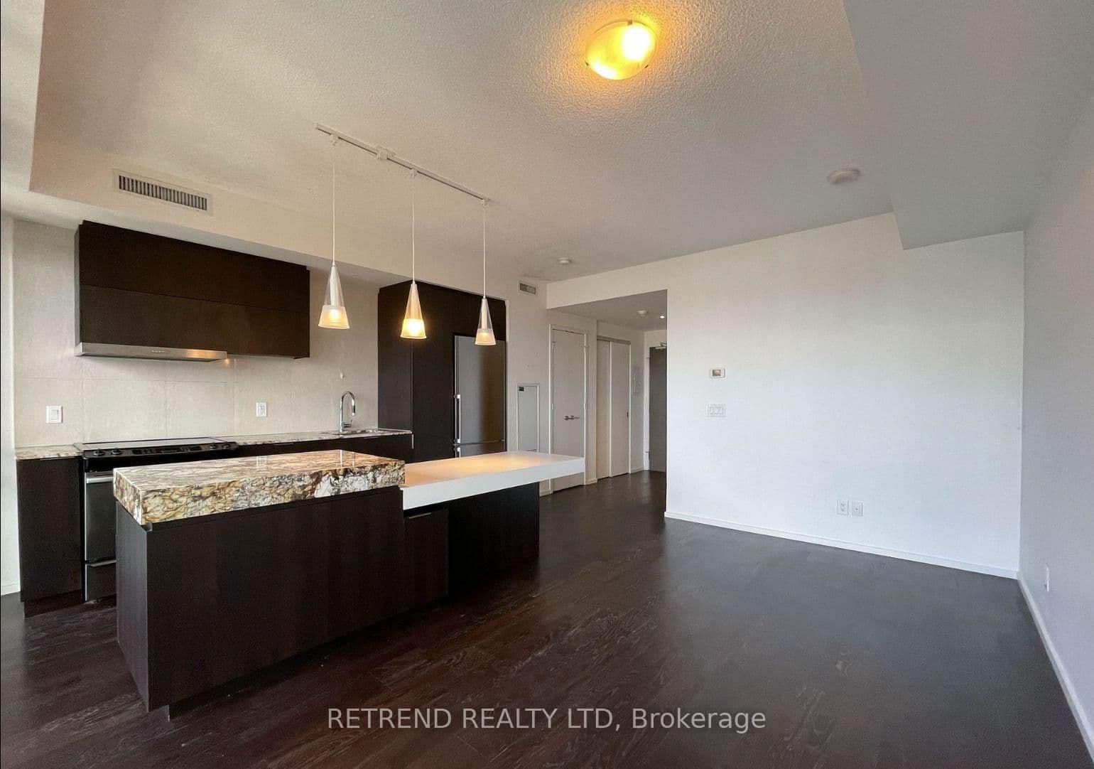 101 Charles Street E, Unit 4409 thumbnail 8