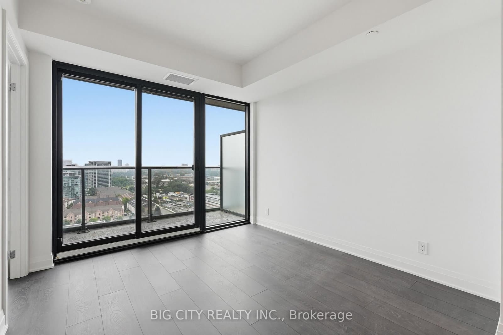 25 Frederick Todd Way, Unit 1708 thumbnail 10