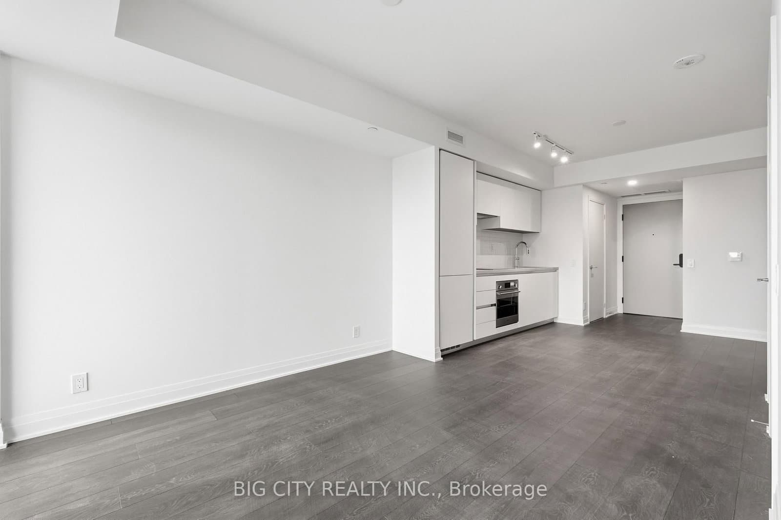 25 Frederick Todd Way, Unit 1708 thumbnail 11