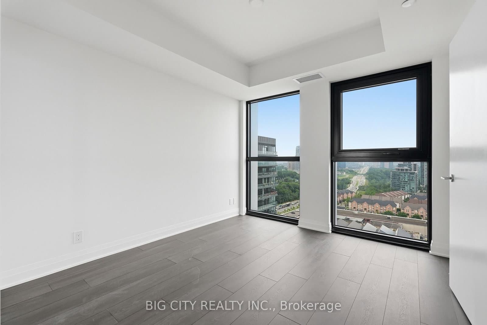25 Frederick Todd Way, Unit 1708 thumbnail 15