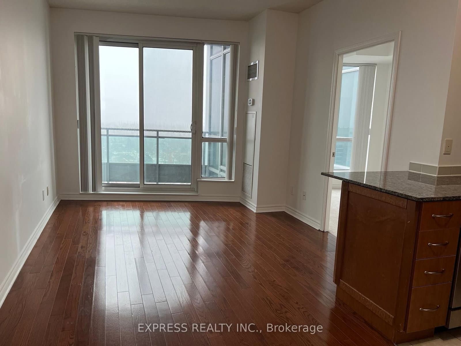 18 Holmes Avenue, Unit 1402 thumbnail 3