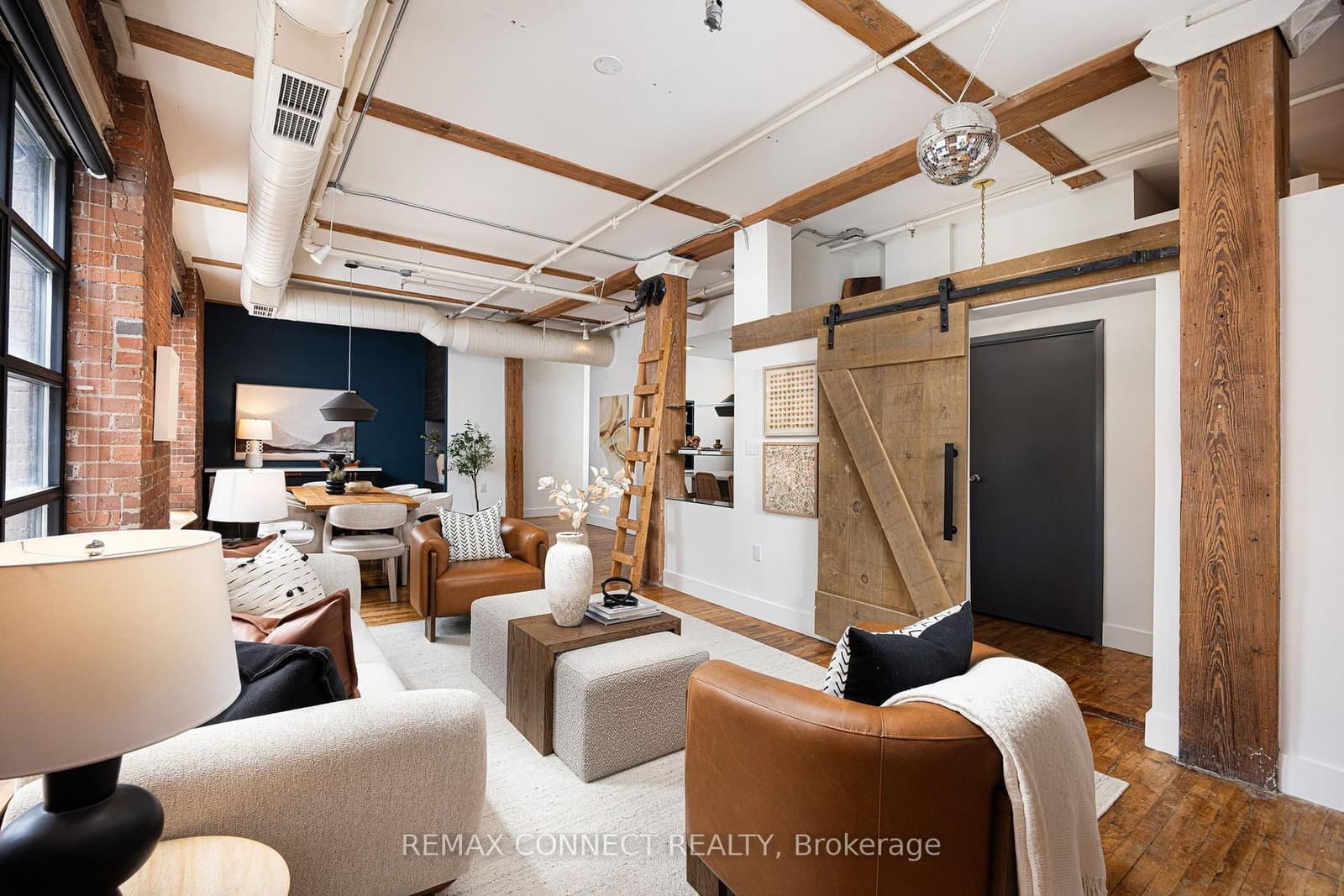 90 Sherbourne Street, Unit 301 thumbnail 10