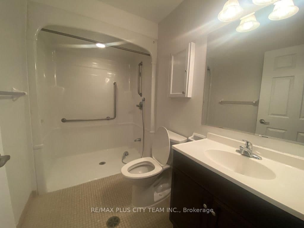 12 Rean Drive, Unit 210 thumbnail 11