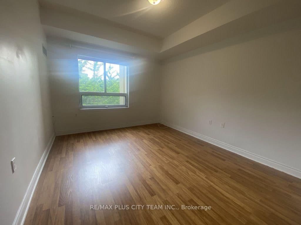 12 Rean Drive, Unit 210 thumbnail 7
