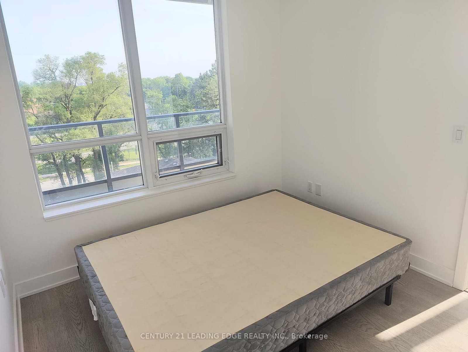 2 TEAGARDEN Court, Unit 305 thumbnail 10