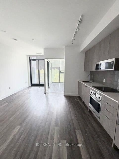 250 Lawrence Avenue W, Unit 705 thumbnail 2