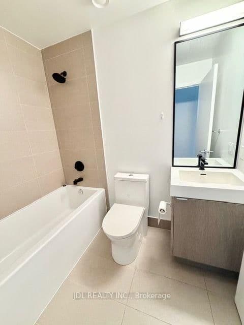 250 Lawrence Avenue W, Unit 705 thumbnail 7