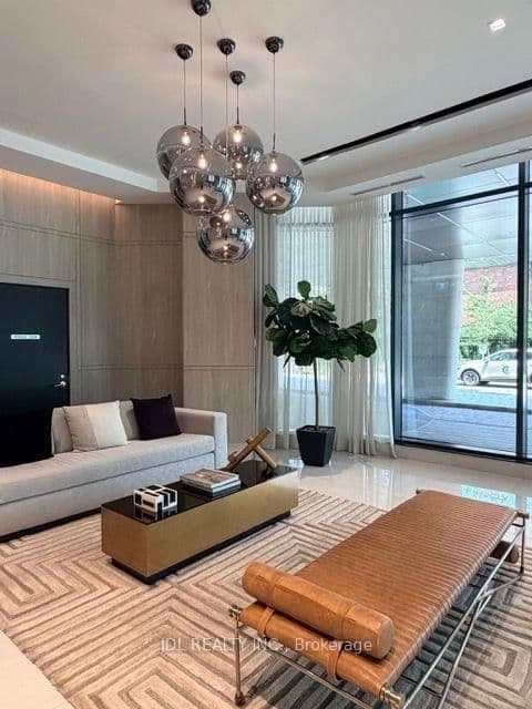 250 Lawrence Avenue W, Unit 705 thumbnail 9