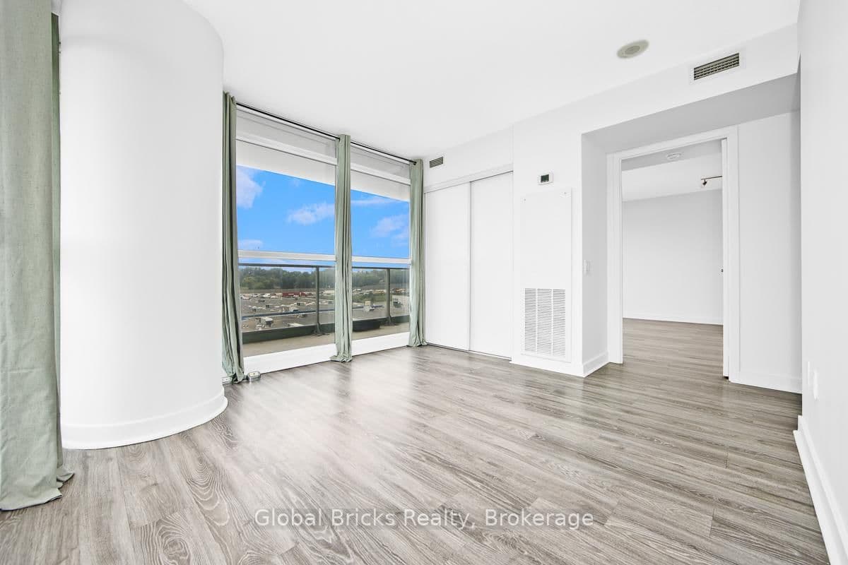 29 Singer Court, Unit 911 thumbnail 16