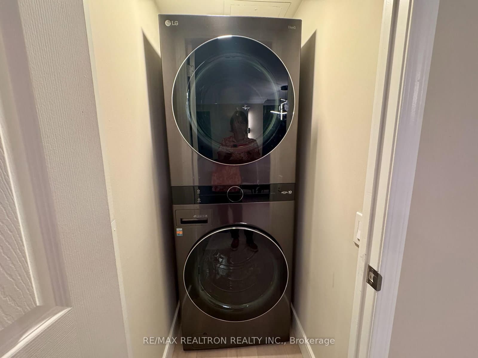 388 Bloor Street E, Unit 1107 thumbnail 23