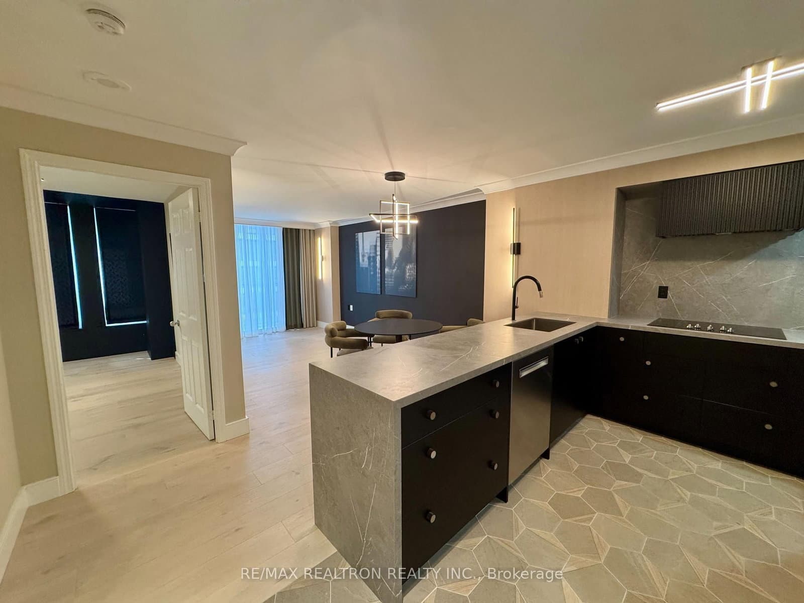 388 Bloor Street E, Unit 1107 thumbnail 5