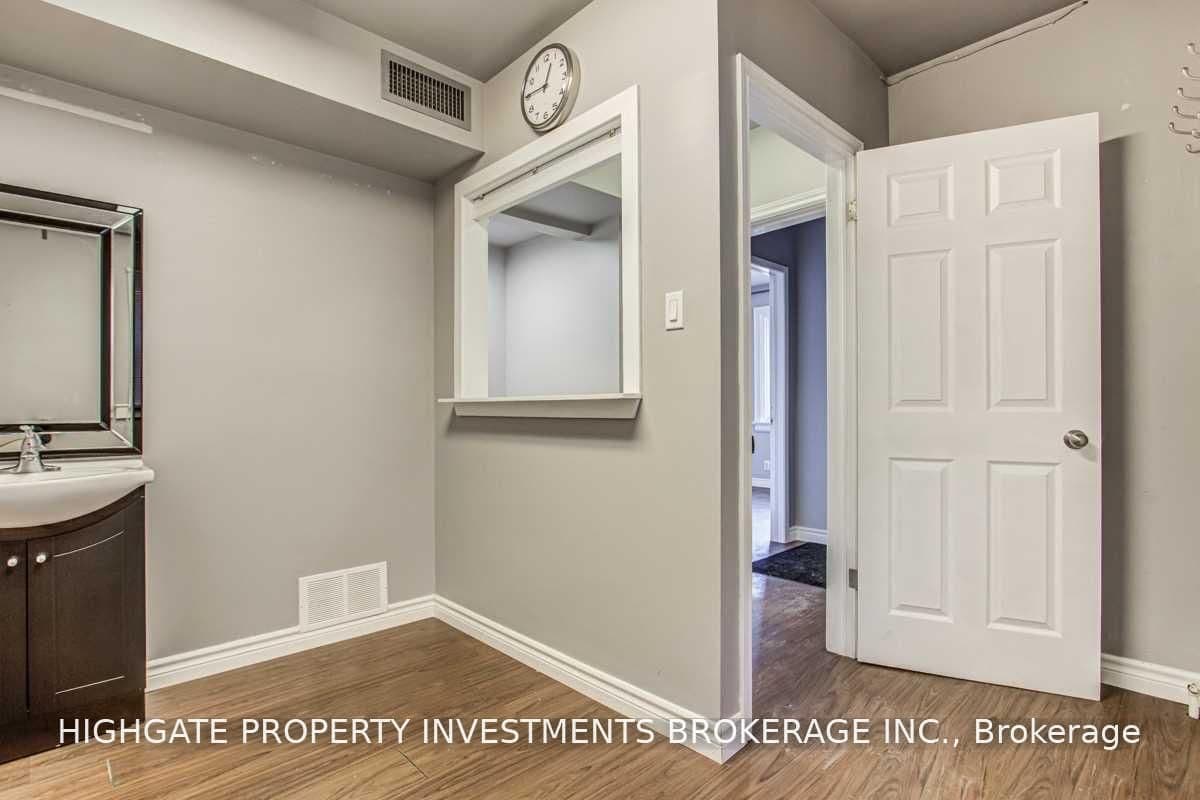 3189 Yonge Street, Unit C thumbnail 13