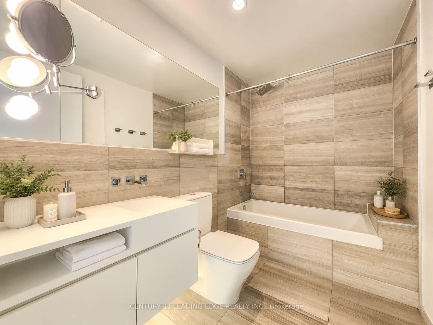 45 Charles Street E, Unit 4511 thumbnail 17