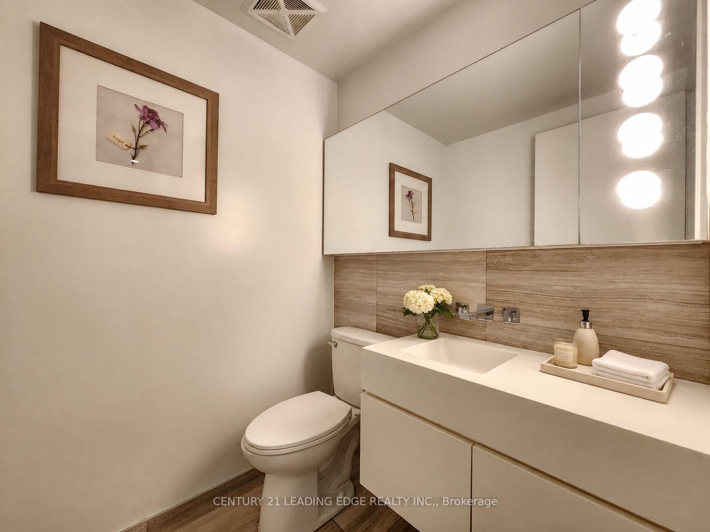 45 Charles Street E, Unit 4511 thumbnail 19