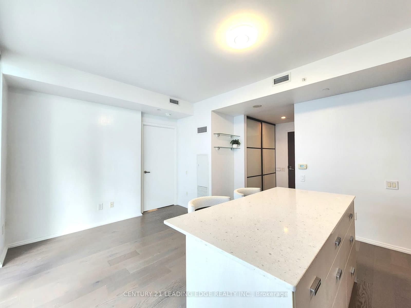 45 Charles Street E, Unit 4511 thumbnail 6