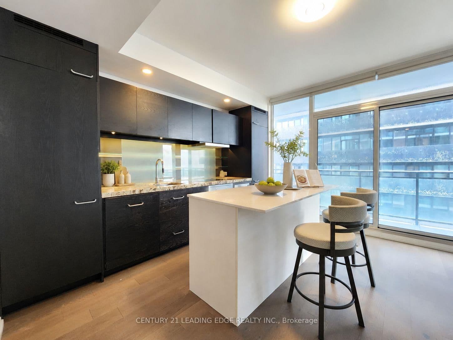 45 Charles Street E, Unit 4511 thumbnail 7