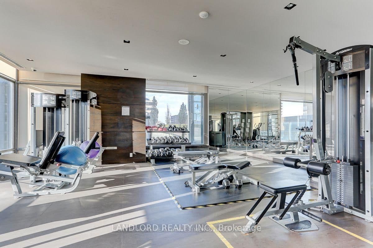 18 Yorkville Avenue, Unit 701 thumbnail 19