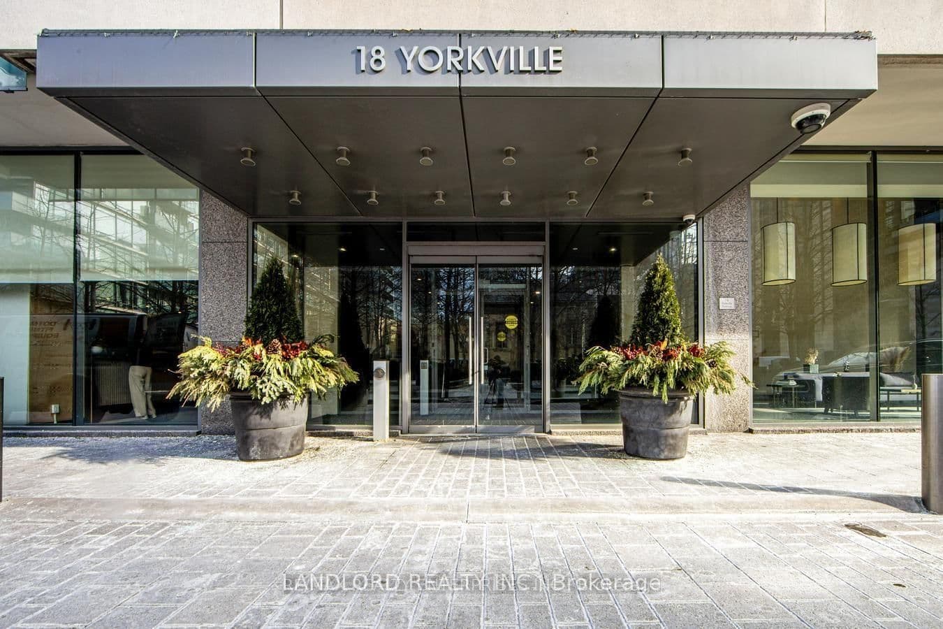 18 Yorkville Avenue, Unit 701 thumbnail 26