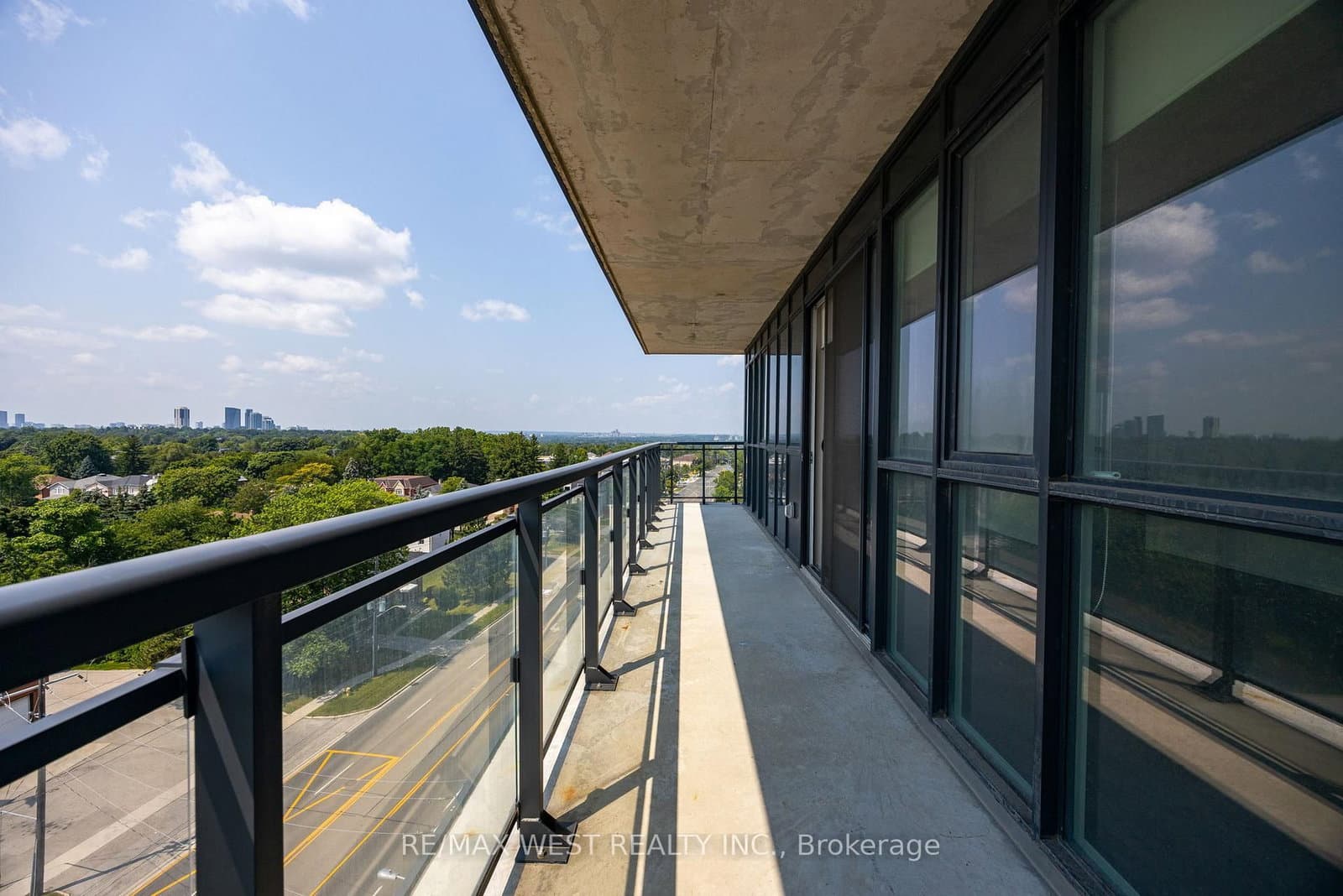 3237 Bayview Avenue, Unit 902 thumbnail 18