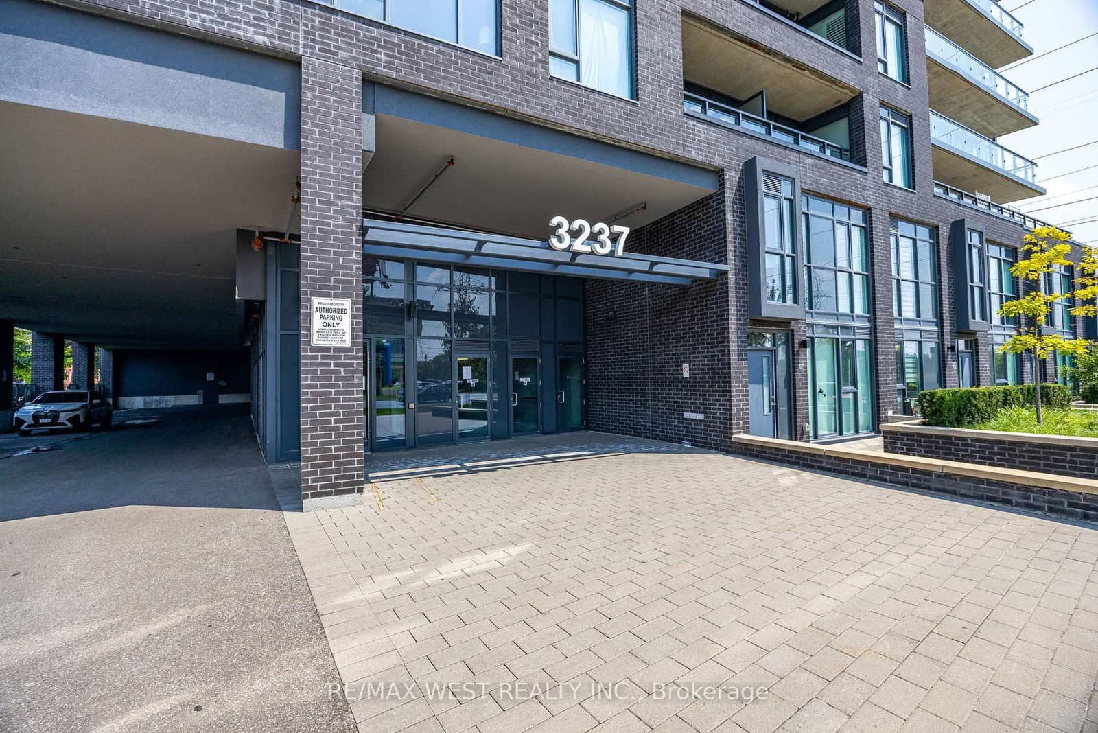 3237 Bayview Avenue, Unit 902 thumbnail 19