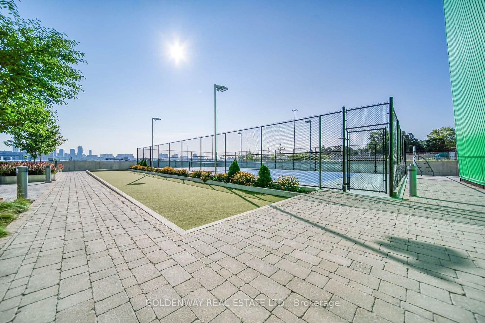 85 McMahon Drive, Unit 2109 thumbnail 13