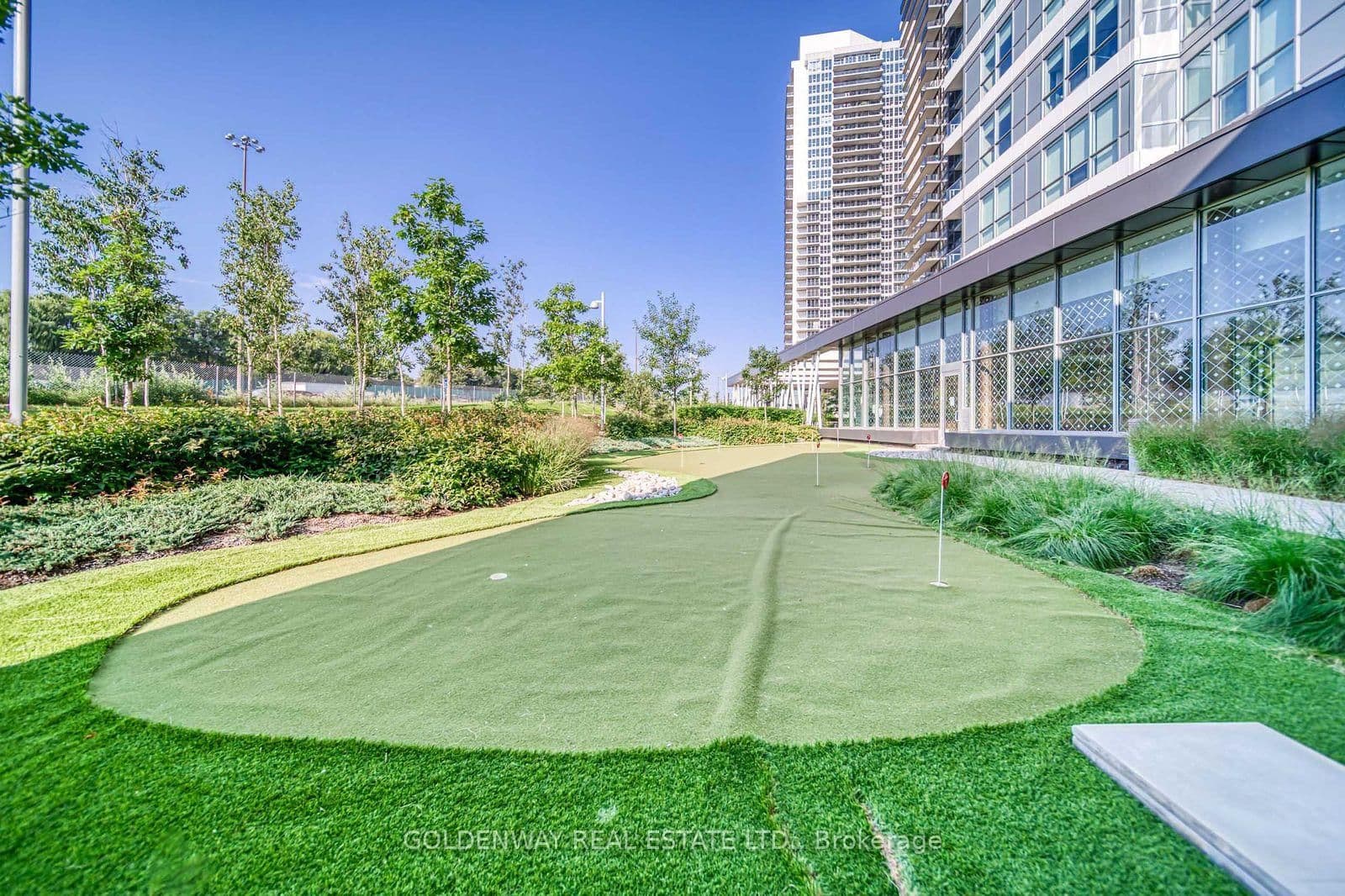 85 McMahon Drive, Unit 2109 thumbnail 14
