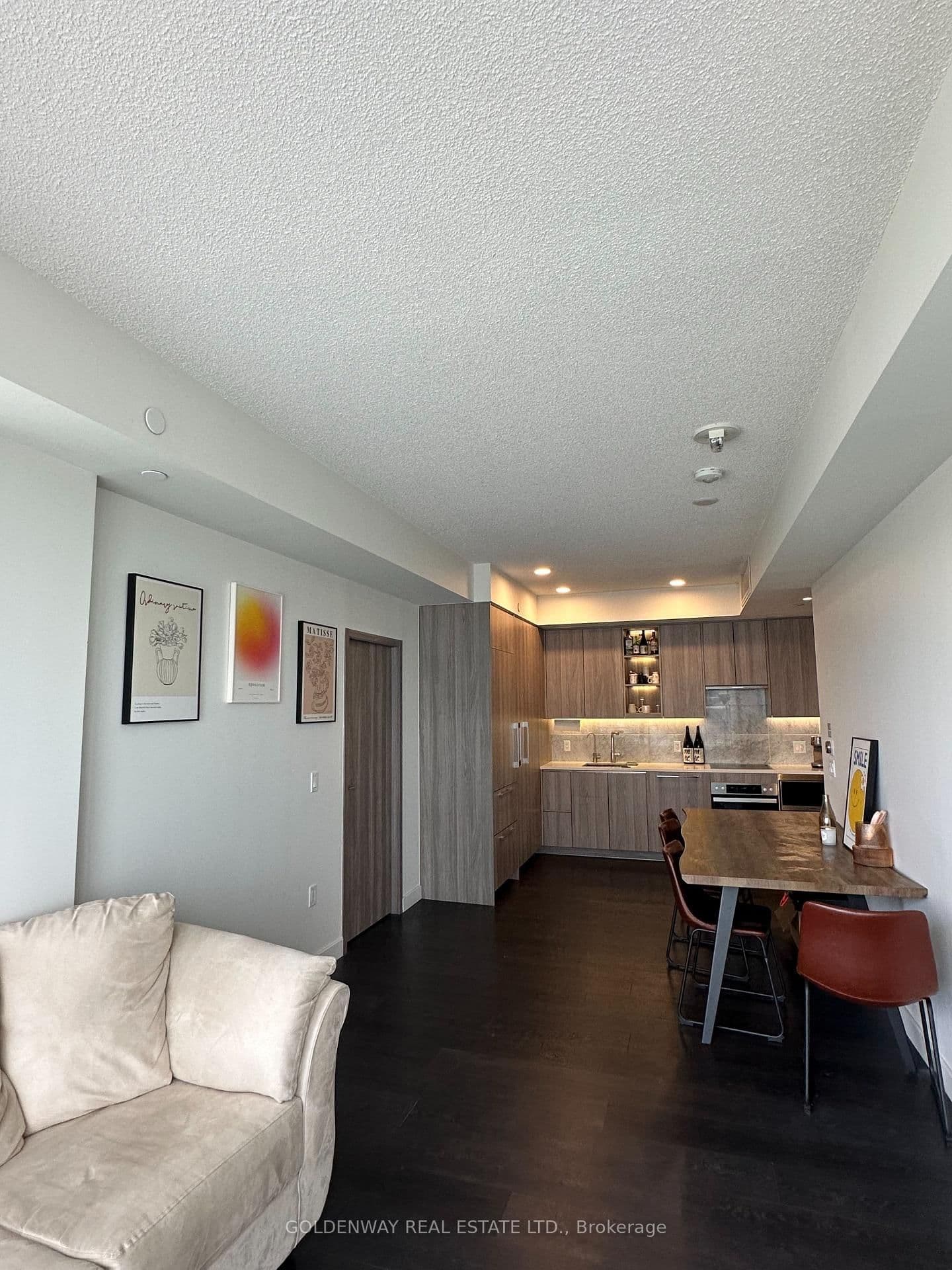 85 McMahon Drive, Unit 2109 thumbnail 4