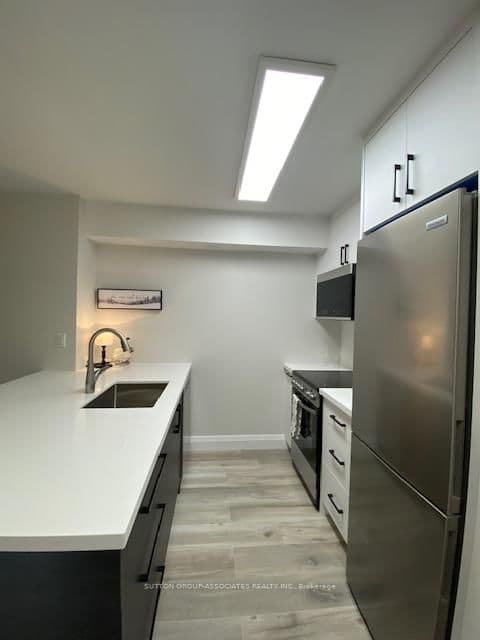95 Prince Arthur Avenue, Unit 327 thumbnail 5