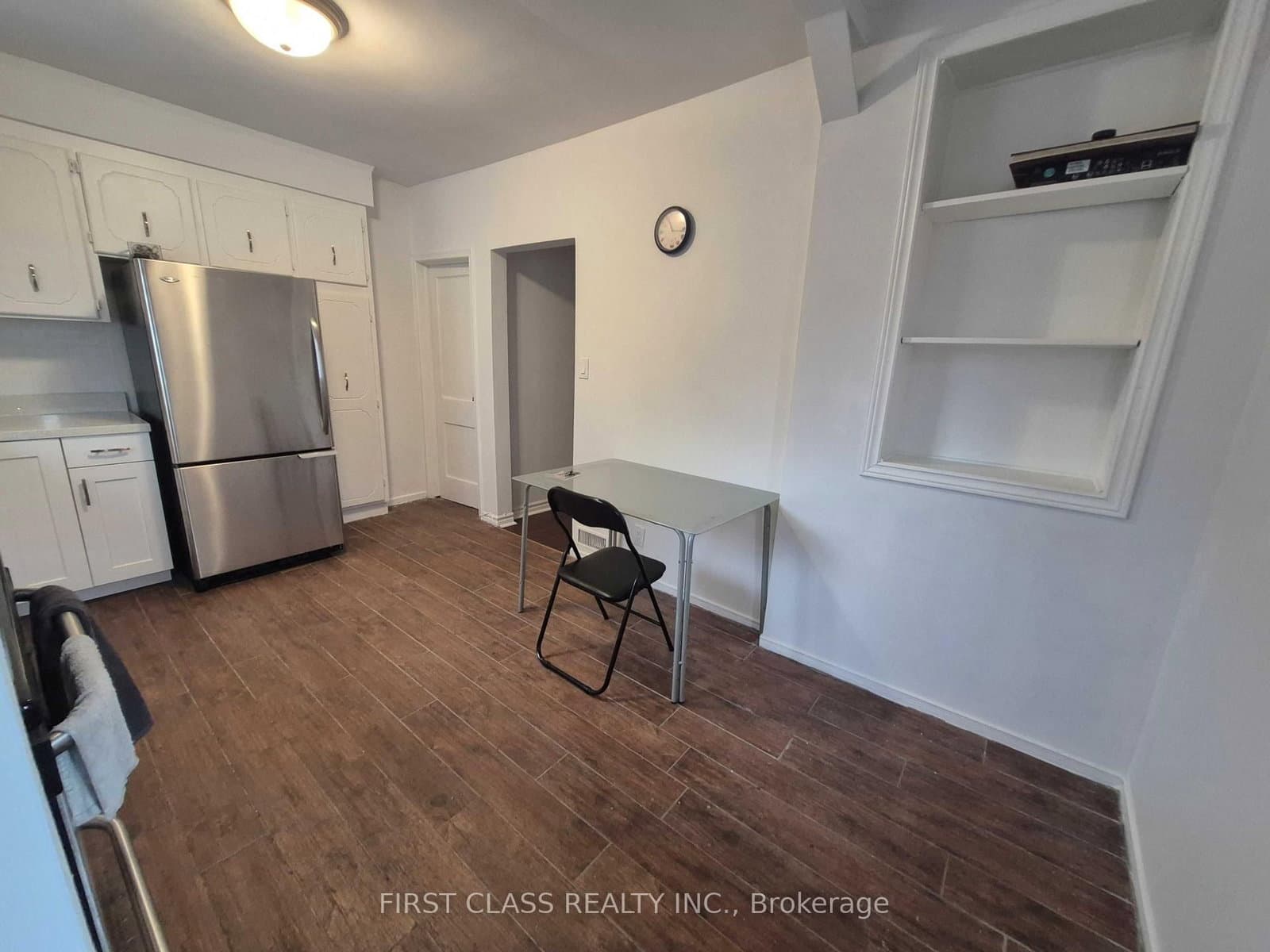 97 Bude Street, Unit 1st Floor thumbnail 2