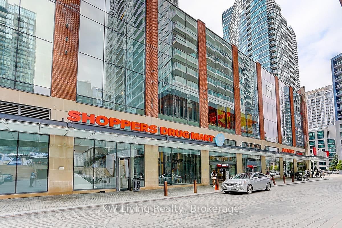 19 Bathurst Street, Unit 1612 thumbnail 16