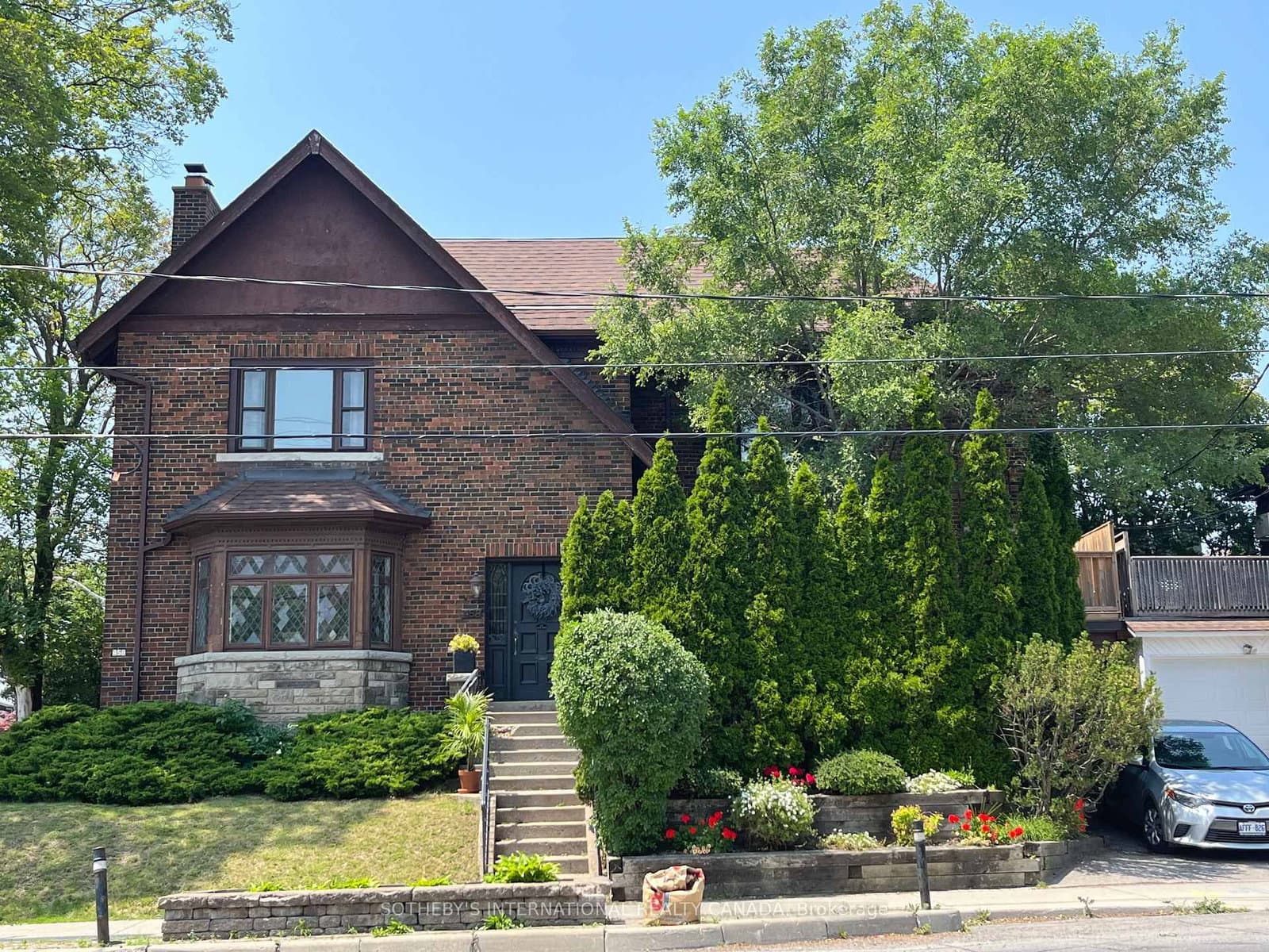 458A Oriole Parkway, Unit Lower - Image 1