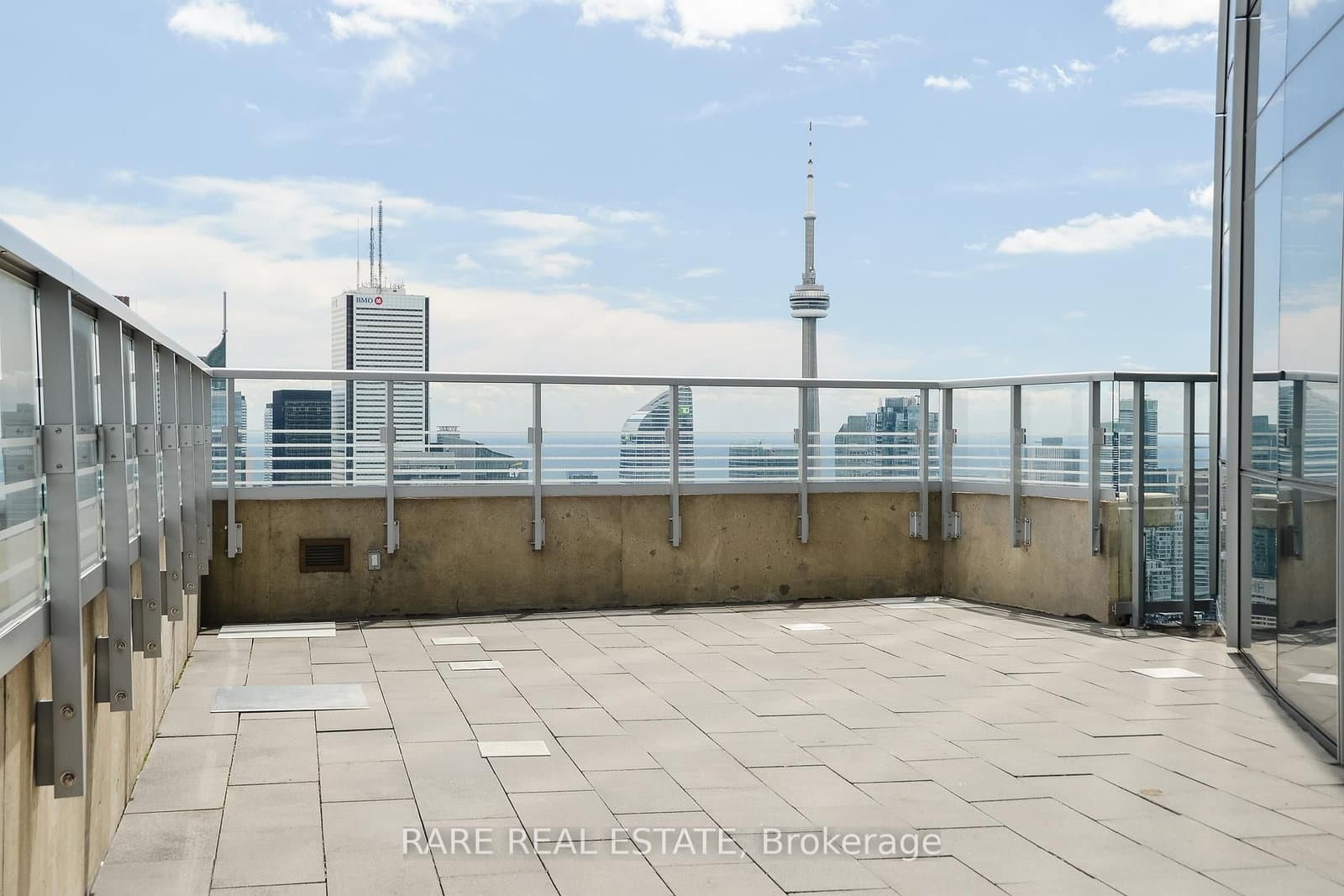 388 Yonge Street, Unit 5907 thumbnail 32