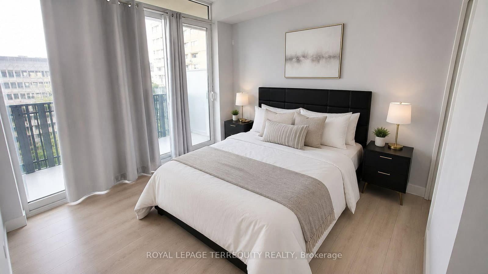 8 Eglinton Avenue E, Unit 505 thumbnail 6