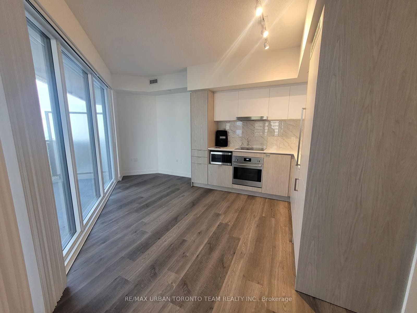55 Cooper Street, Unit 4508 thumbnail 3