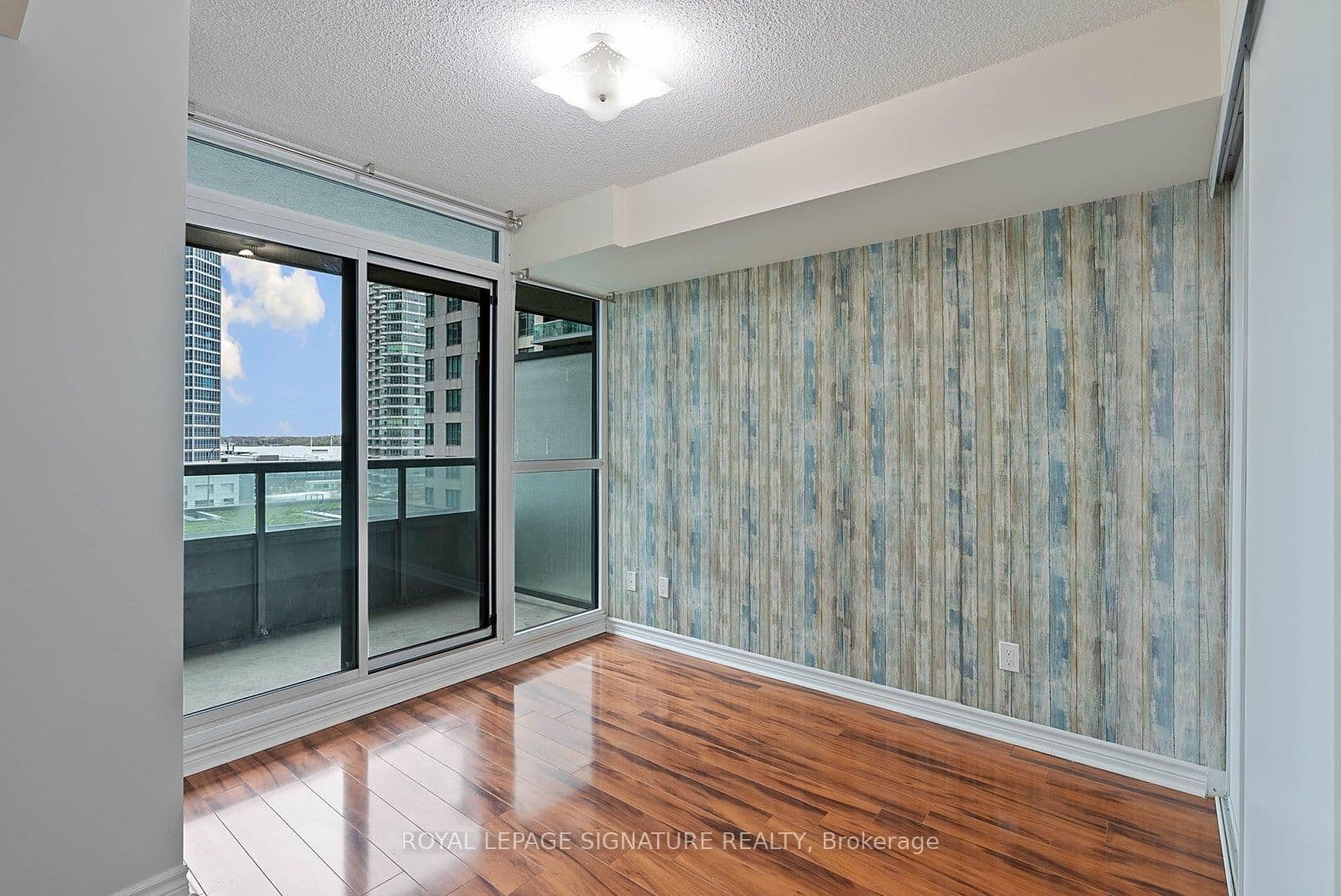 19 Grand Trunk Crescent, Unit 801 thumbnail 11