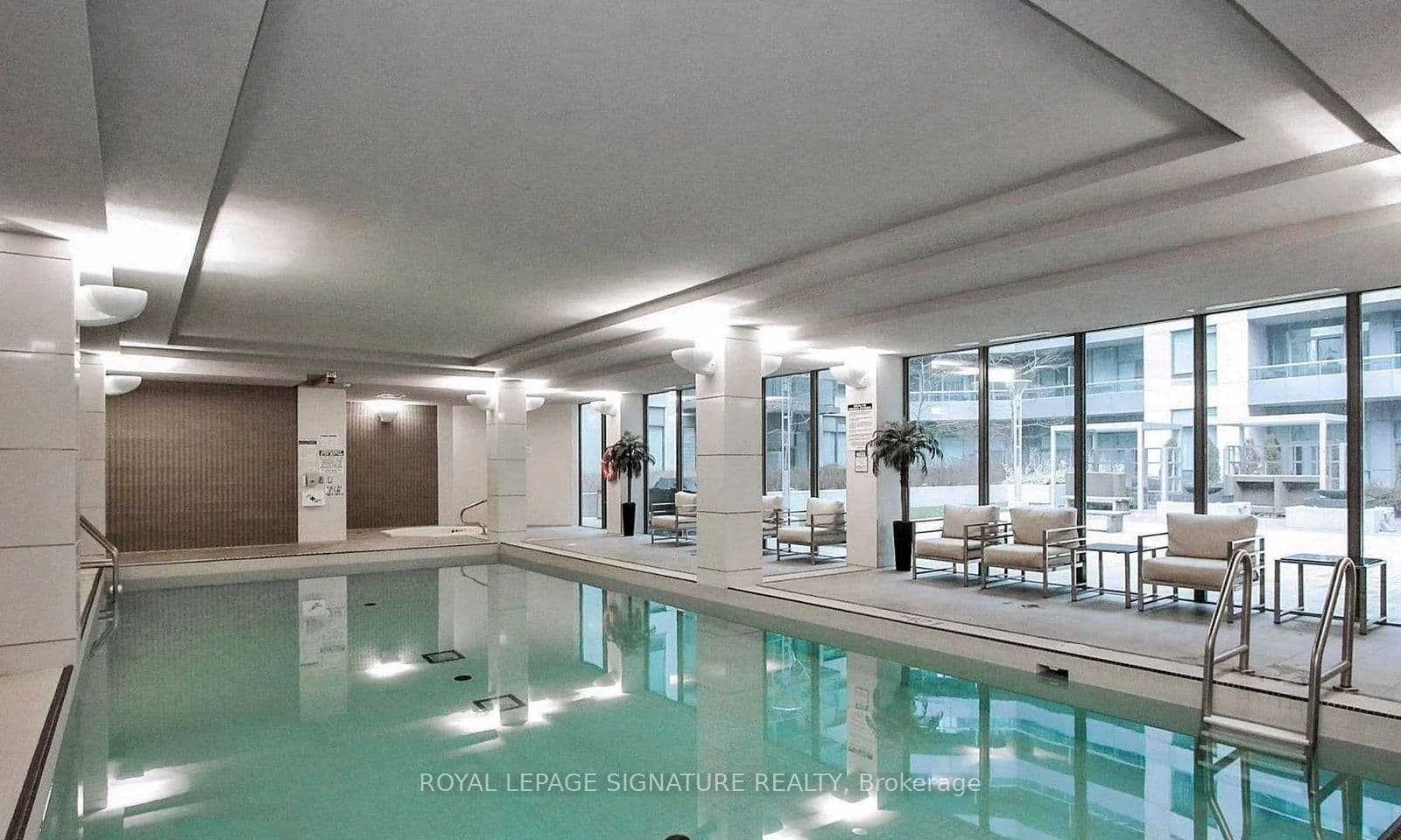 19 Grand Trunk Crescent, Unit 801 thumbnail 26