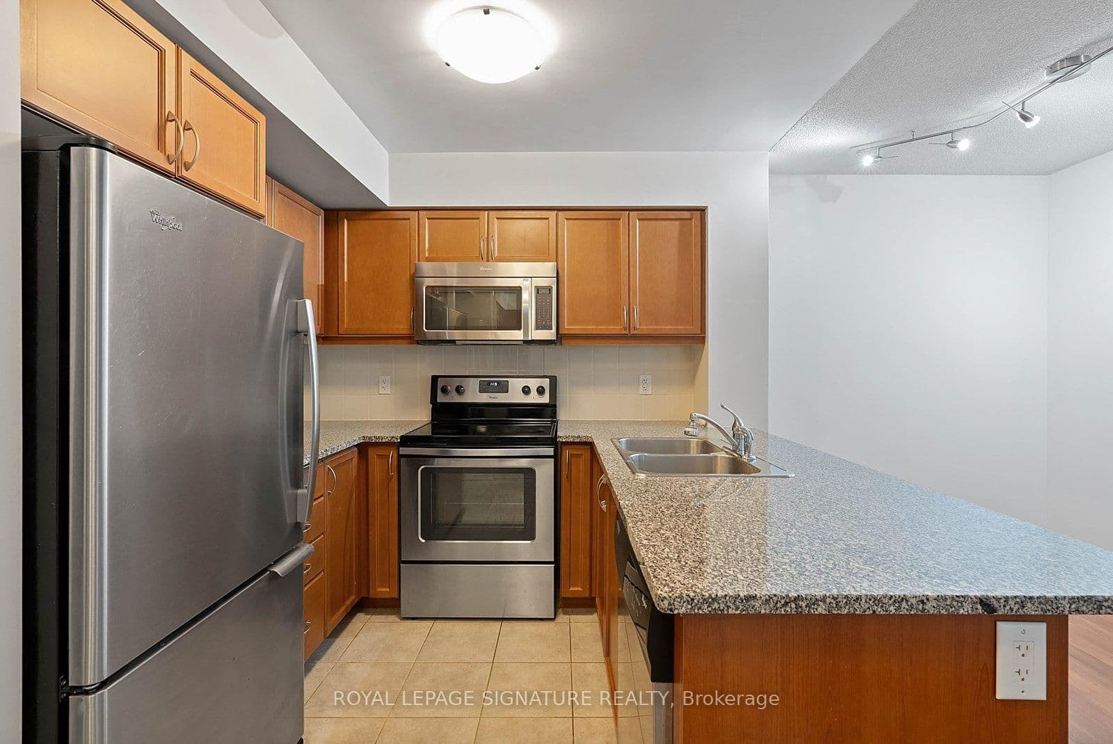 19 Grand Trunk Crescent, Unit 801 thumbnail 9