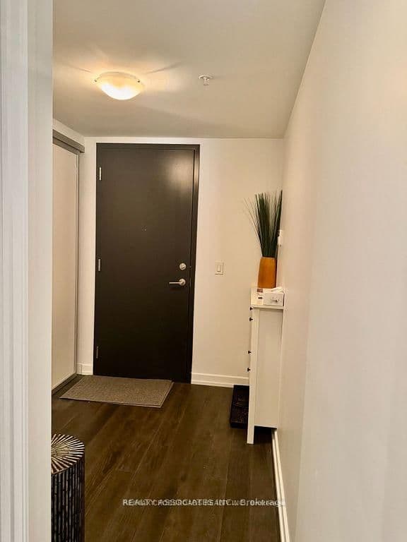 377 Madison Avenue, Unit 510 thumbnail 13